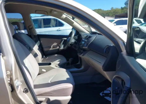 2006 Toyota Rav4 z USA, uszkodzony, nr VIN JTMZD33V066017052